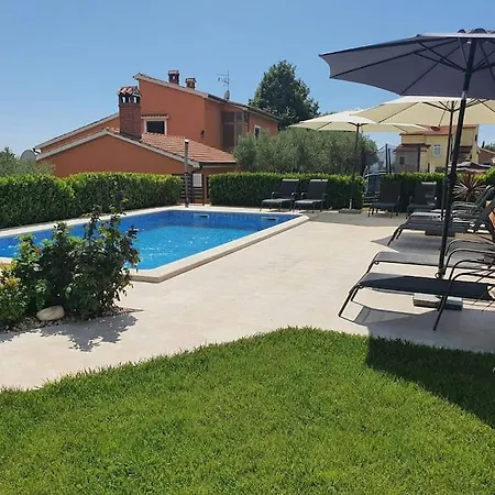 Jolanda Villa Kaštelir